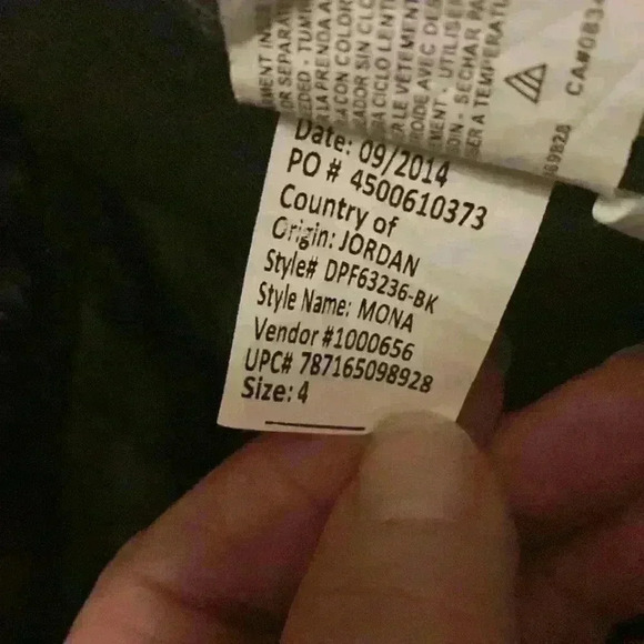 Gloria Vanderbilt Mona women’s capris size 4 black think summer - Picture 5 of 9